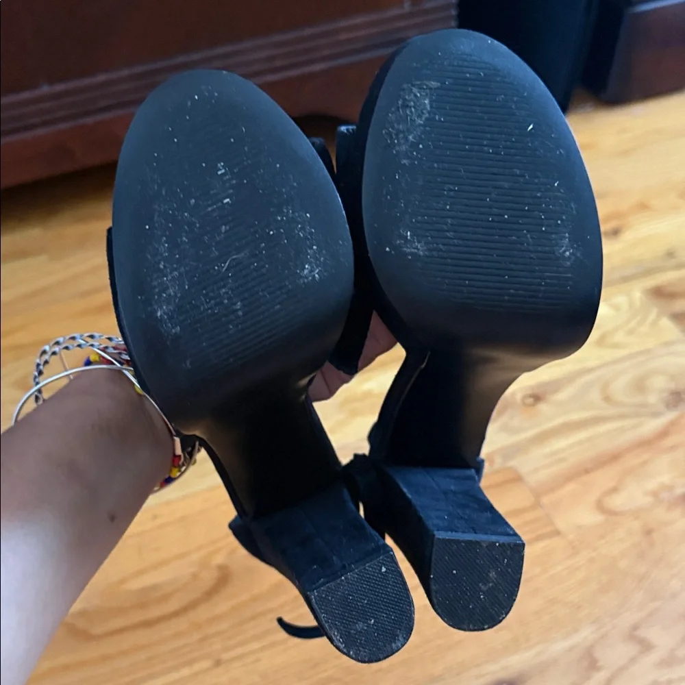 Steve Madden Black Suede Platform Block Heel Sandals